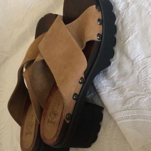 KF Ltd Platform Heel Sandals w/Studs Tan Suede Sz 8M